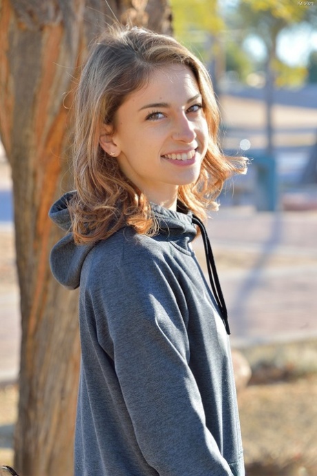 écolière adolescente porno nu image