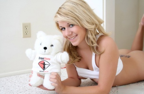 amatrice blonde jolie xxx img