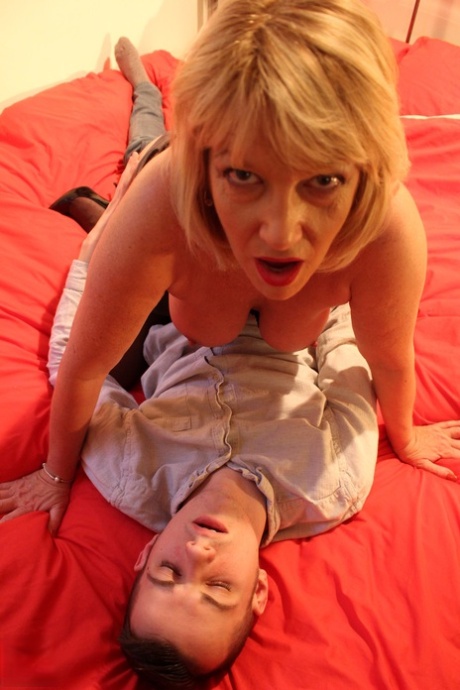 baise latine gratuit parfait des photos