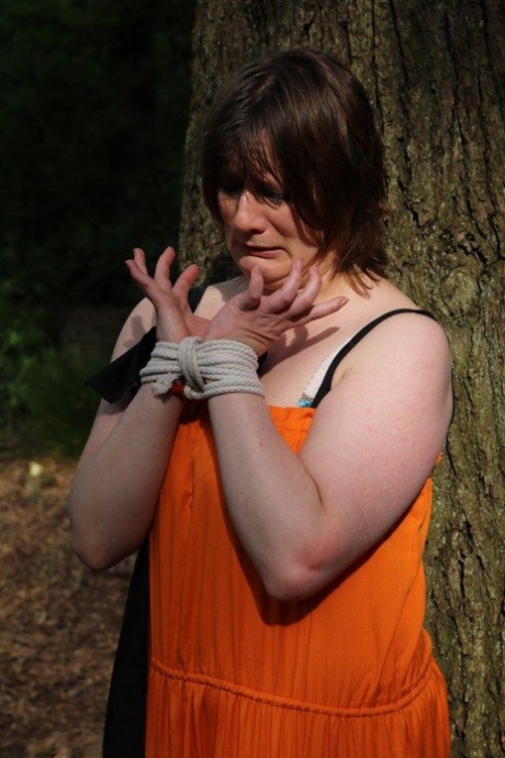 bondage potelé nu sexy img