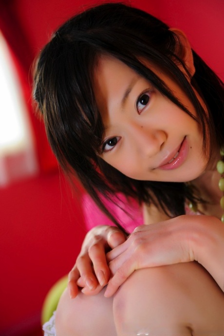 jolie asiatique adulte exclusif archive