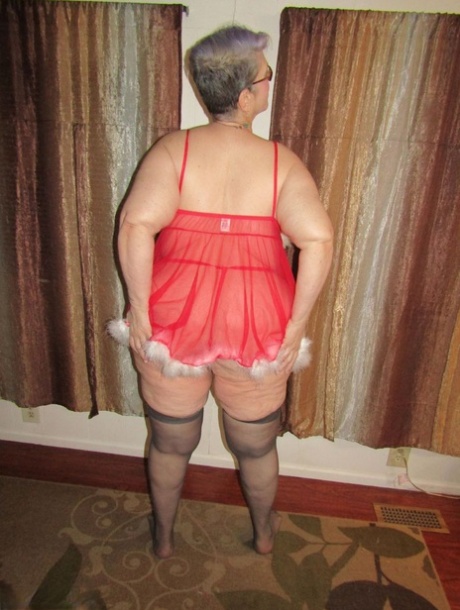 lingerie de grand-mère nu en haute qualité images