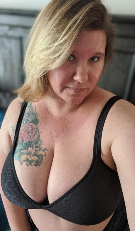 seins énormes chaud de haute qualité des photos