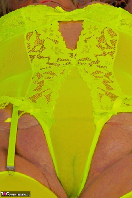 sous-vêtements de grand-mère haute définition chaud images