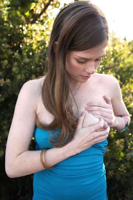 rousse petits seins porno de haute qualité galerie