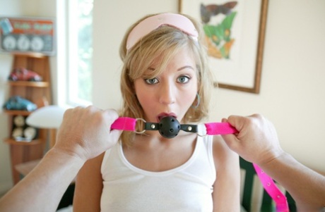 bdsm mignon chaud sympa img
