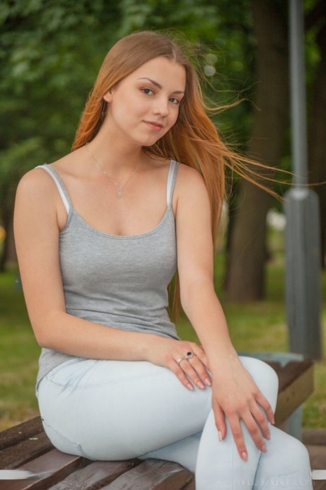 mannequin rousse des nus sympas galeries