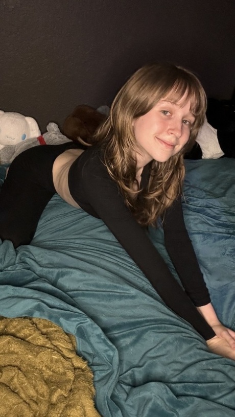 adolescente maigre et petite haute définition adulte image