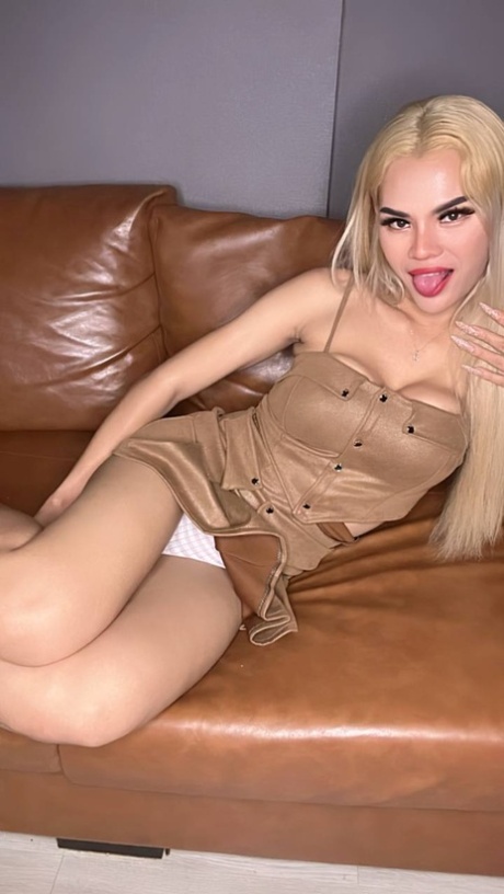 ladyboy solo très chaud photo