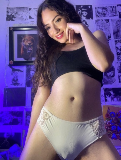 adolescente latina maigre sexe exclusif archive