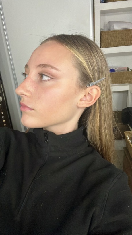 selfie amateur nue en haute qualité img