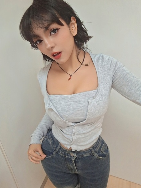 adolescente latina potelée chaud gratuit galerie