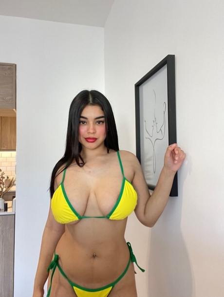 gros seins courbés porno exclusif des photos