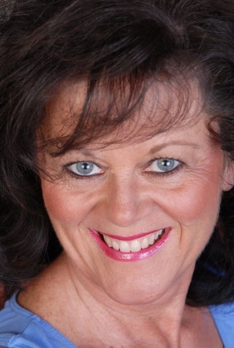 visage de grand-mère top exclusif galerie