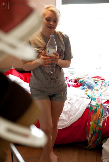 adolescente enceinte art chaud image