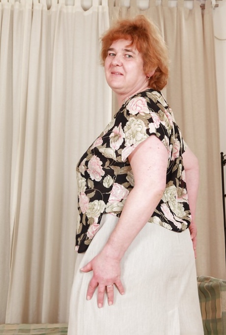 vieille grosse femme nus photos