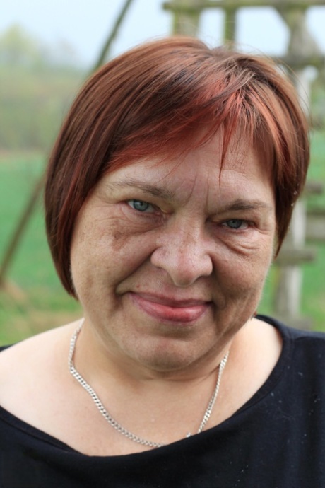 visage de grand-mère pornographique adulte galerie