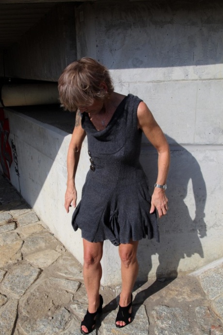 robe de grand-mère pornographique érotique photo