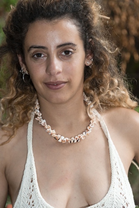 latina poilue parfait et sexy collection