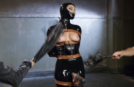 trio BDSM porno parfait photo