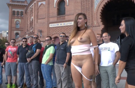 BDSM public assez gratuit collection