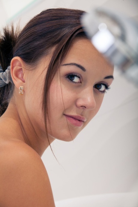 visage dadolescent pornographique en haute définition des photos