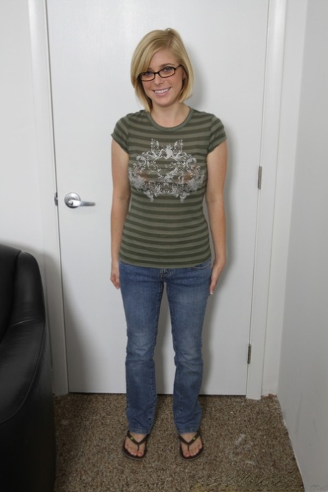 petite milf xxx pornographique galerie