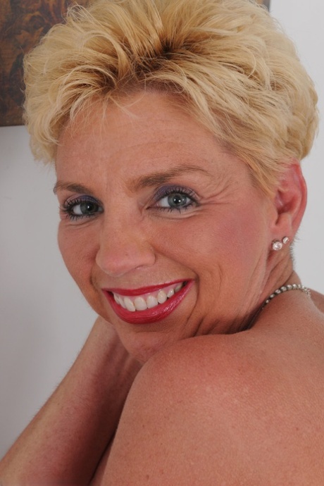 visage mature sexy xxx img