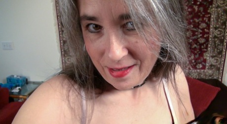 visage de grand-mère parfait exclusif des photos