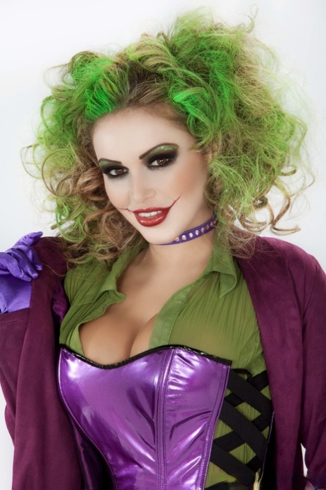 costume haut gratuit archive