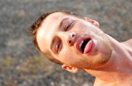 gay mangeant du sperme porno parfait image