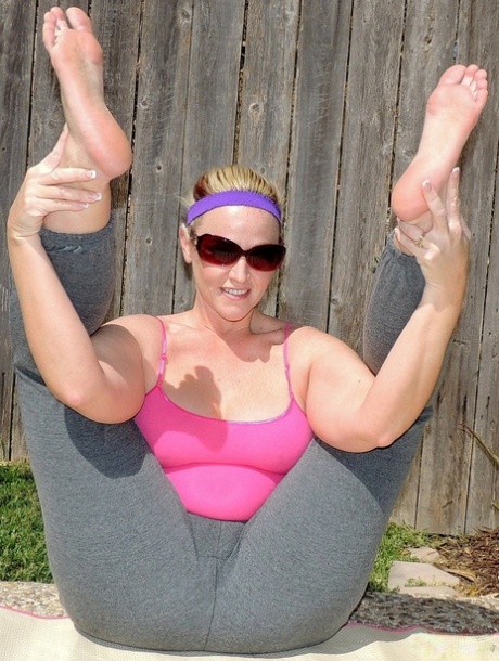 pantalon de yoga bbw nue en haute qualité photo