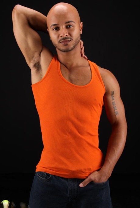 hommes noirs porno nus images
