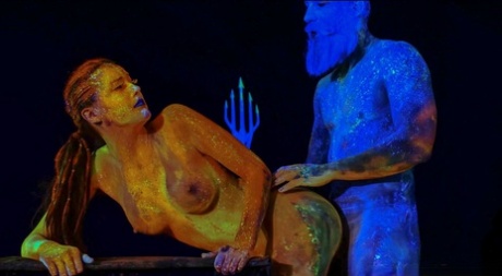 grand-mère ébène chaud et sexy photos