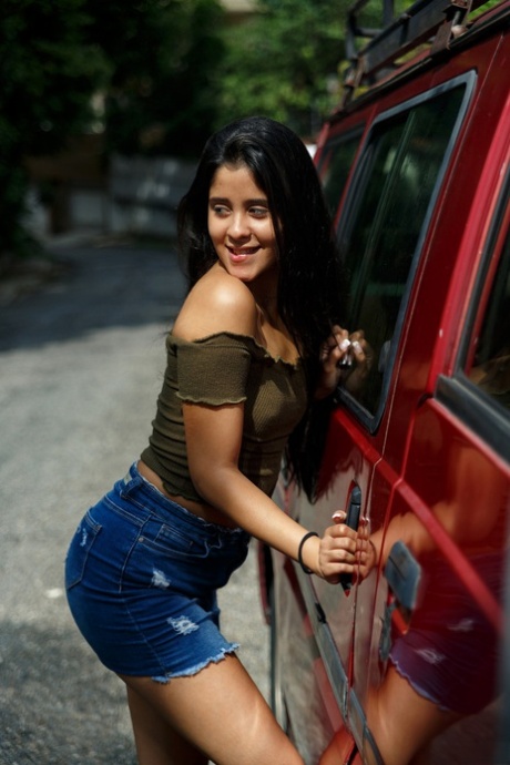 latina maigre qualité supérieure archive