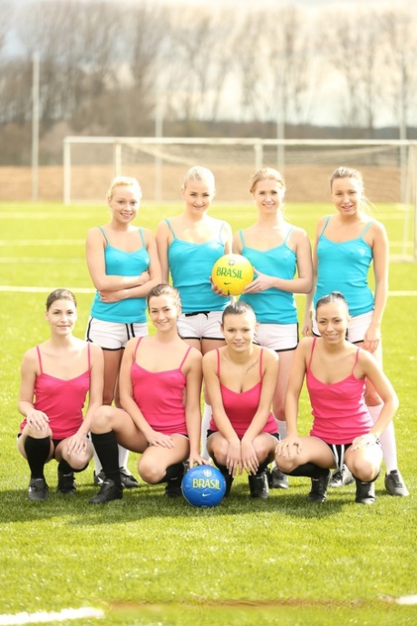 sexe en groupe avec des adolescents meilleurs nus photo