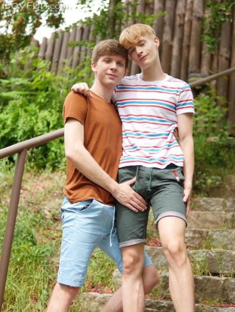 adolescent gay érotique parfait galerie