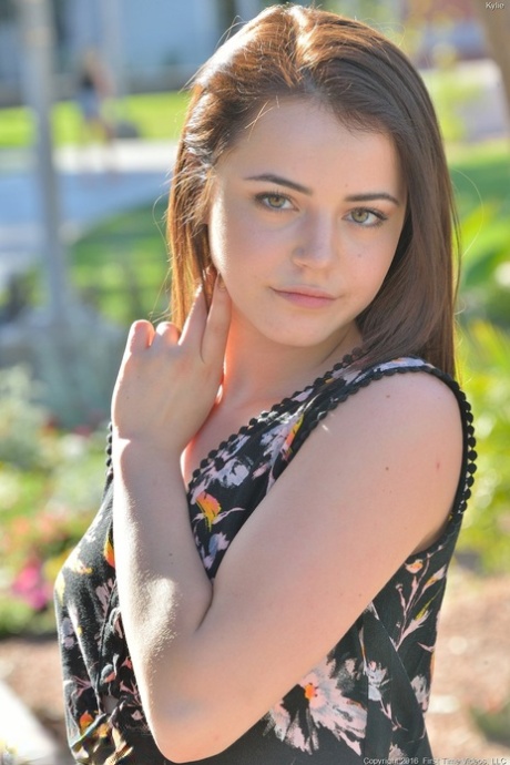 petite fille sexe chaud photos
