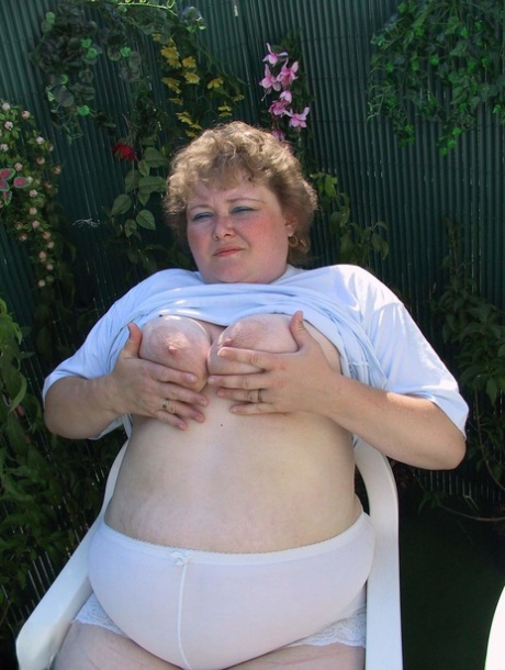 joufflu en plein air porno gratuit galerie