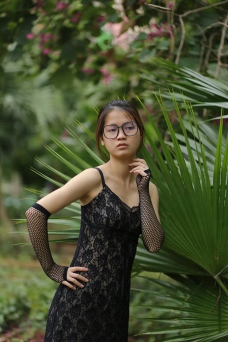 robe asiatique haut érotique galerie