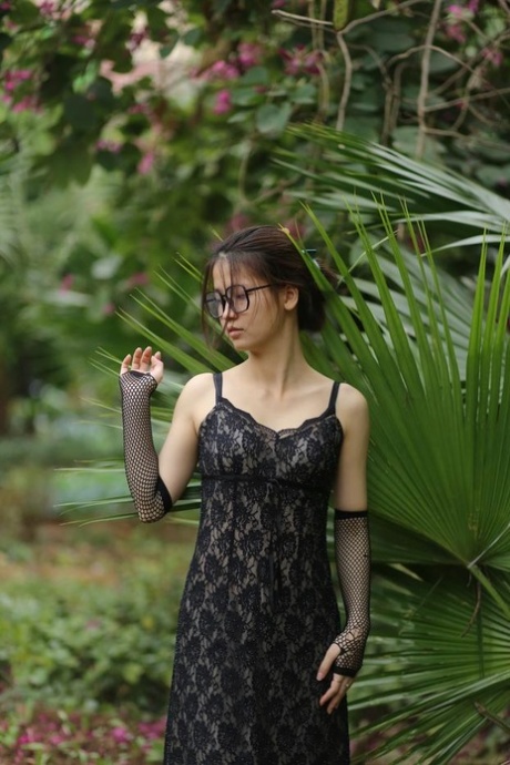 asiatique en plein air les meilleurs nus photos