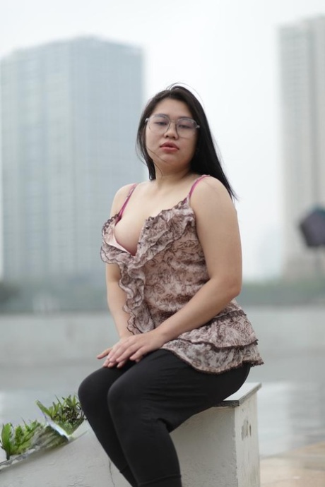 pom-pom girl aux gros seins art parfait photo
