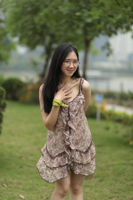 jupe asiatique nue en haute qualité collection
