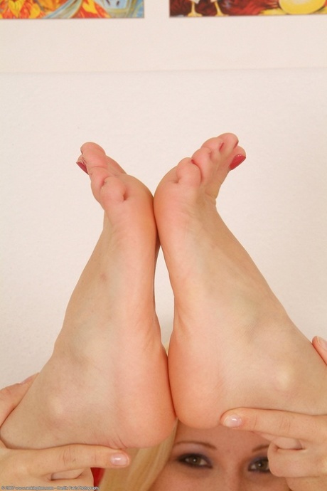 pieds blonds porno exclusif image
