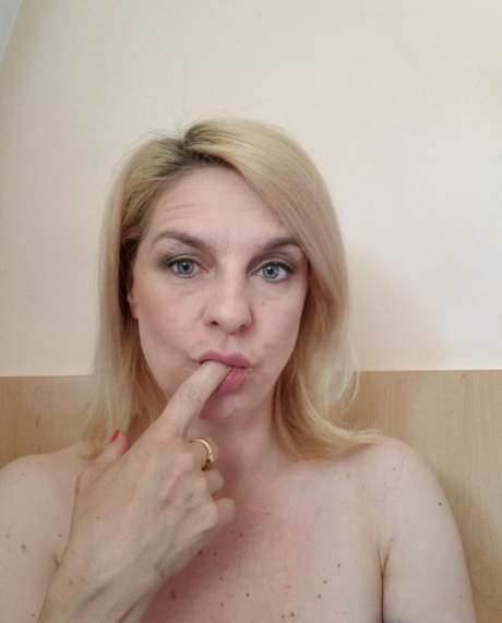 milf bionda formosa erotico di alta qualità collezione