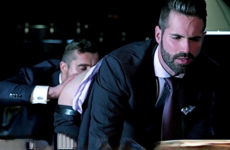 léchage de cul gay pornographique en haute définition photos