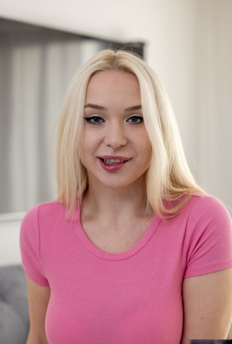 adolescente blonde potelée xxx chaud image
