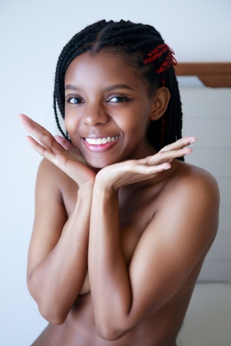 ébène mignon exclusivité érotique photos