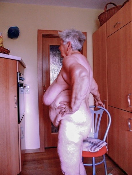 très vieille grand-mère porno exclusif image