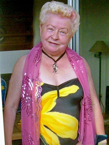 vieille grand-mère grasse sympa pornographique images